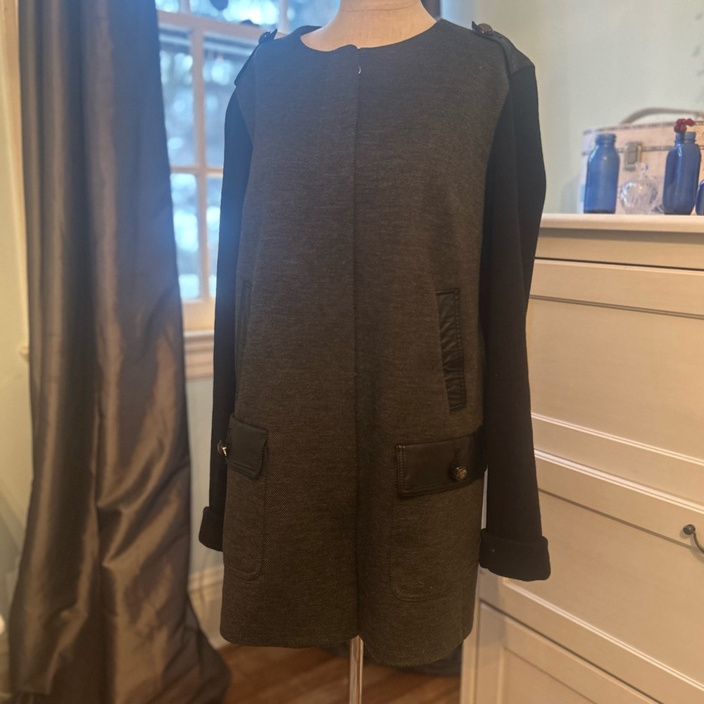 Jones New York Wool blend jacket sweater Gray and black large